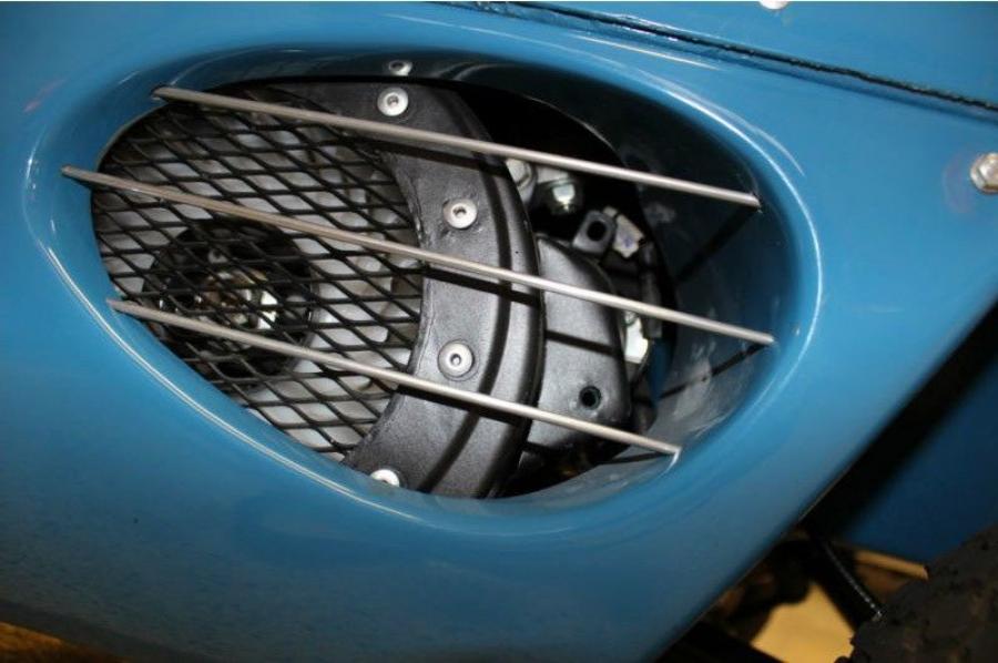Детали экстерьера Peel P50 Replica 1963 года  (фото 4 из 20)